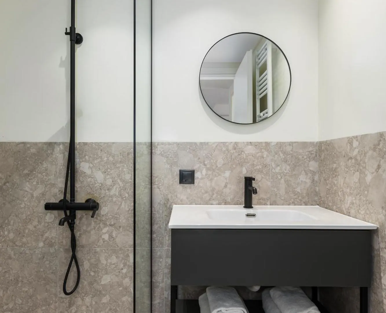 Celine By Halu!, Spacious Apartments Next To Business Hub Θεσσαλονίκη